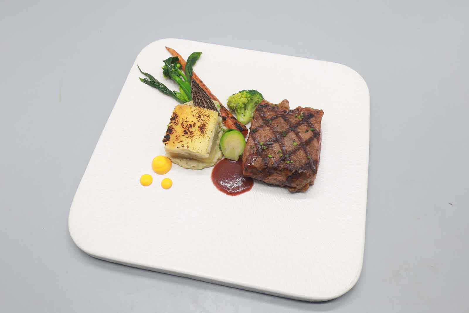 Pan fry Hokobe beef Striploin